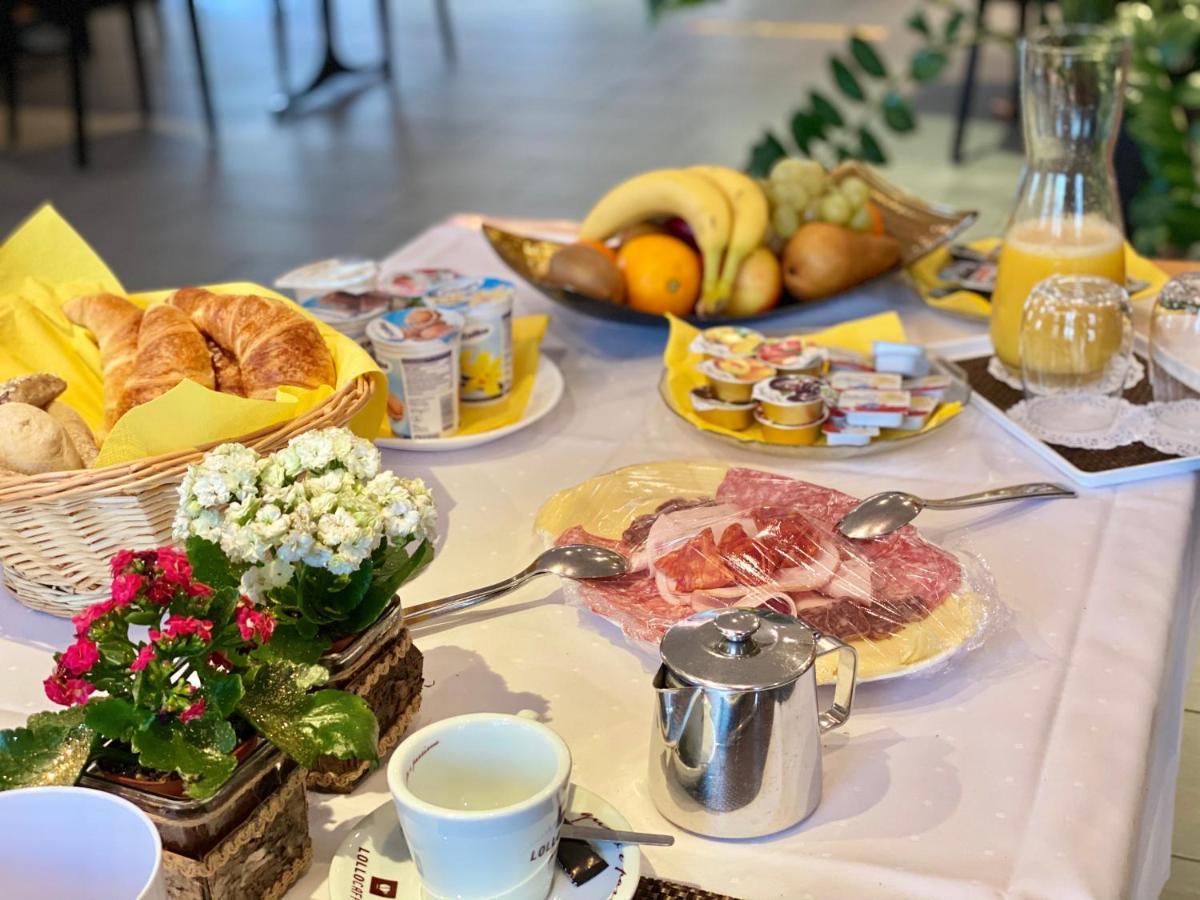Hotel Hirschen Hinwil 外观 照片