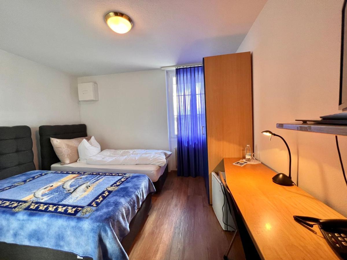 Hotel Hirschen Hinwil 外观 照片