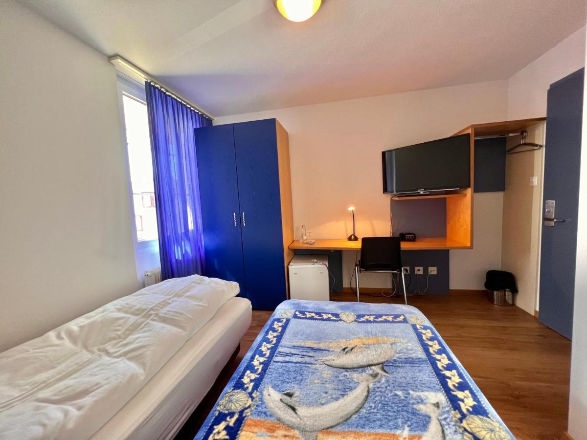 Hotel Hirschen Hinwil 外观 照片